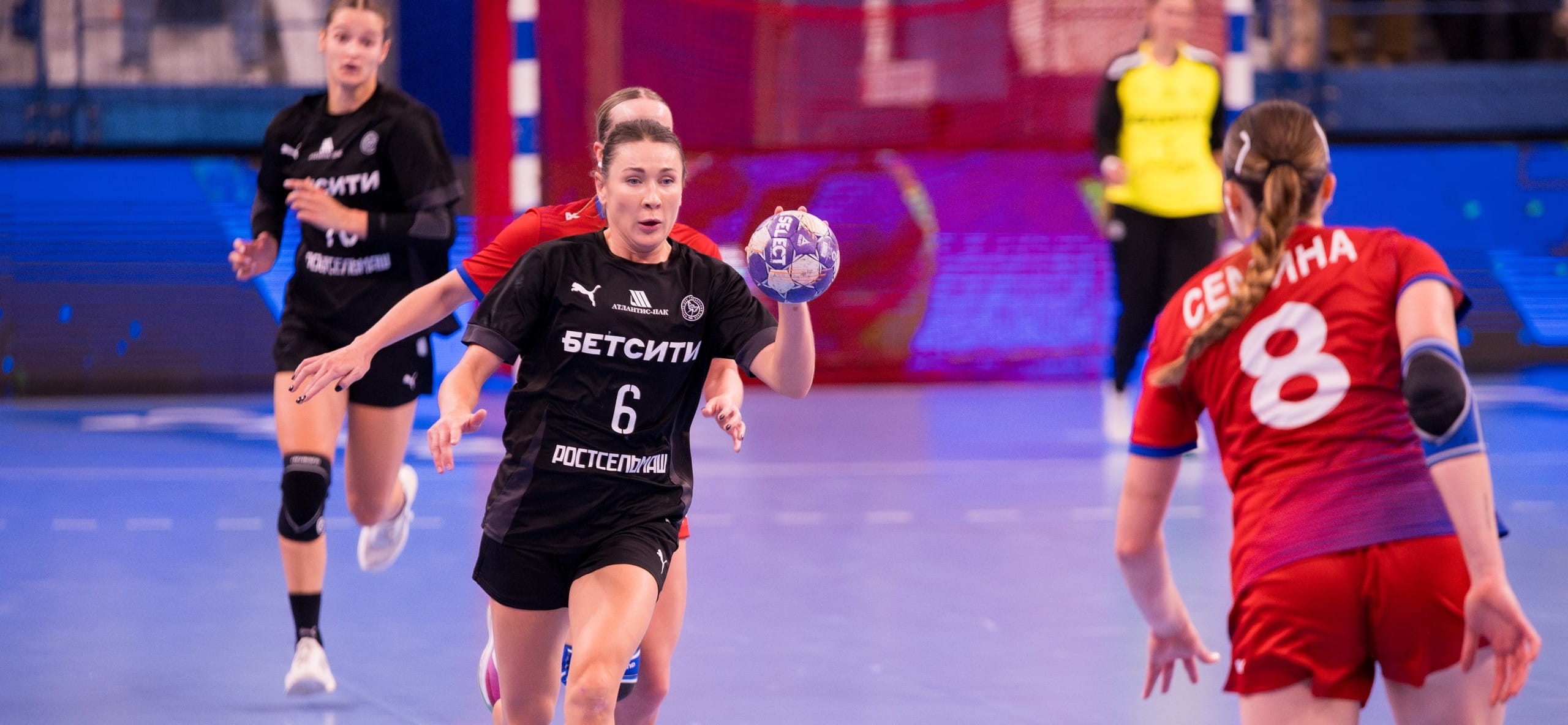 Юлия Манагарова завершает карьеру. Владлена Бобровникова — в комиссии спортсменов ОКР. Главное за неделю