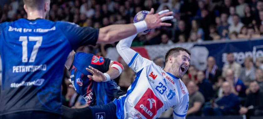 Шесть голов Сергея Марка Косоротова помогли "Висле" разгромить "Легионово" в матче чемпионата Польши