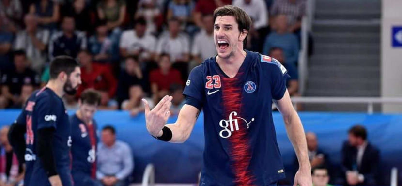 Франция. Испанский специалист обороны Виран Моррос попрощался с "ПСЖ" после трех сезонов в составе парижан