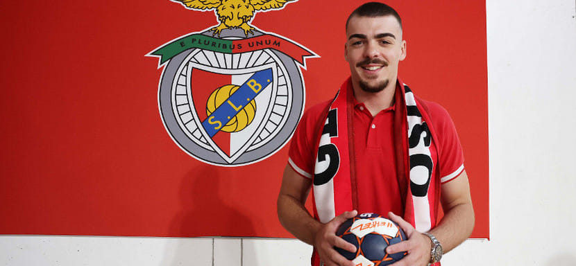 Португалия. Разыгрывающий Руи Баптиста сменил "Агуаш Санташ" на лиссабонскую "Бенфику"