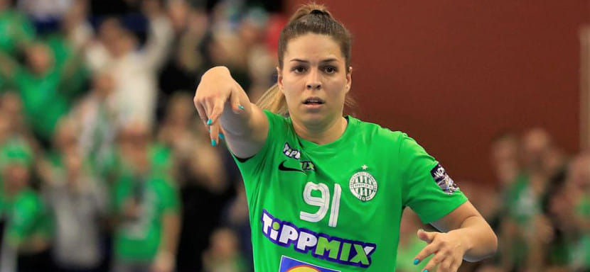 Олимпиада. Капитан сборной Венгрии Анико Ковачич не сыграет с россиянками из-за травмы плеча. Турнир для нее завершен досрочно