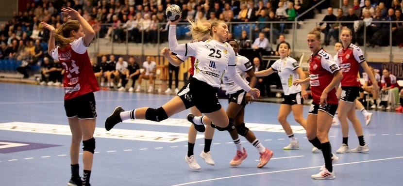 Delo Лига чемпионов. "Ростов-Дон" снова сыграет без Беатрис Эдвиж и Полины Кузнецовой. В заявке "Эсбьерга" 13 гандболисток