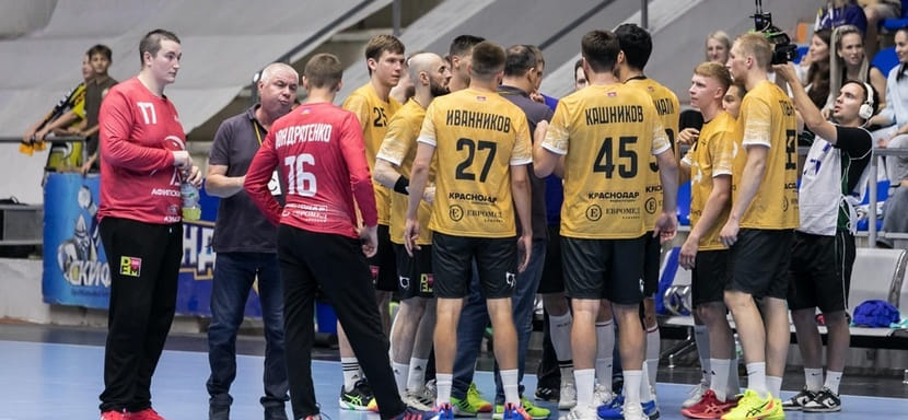 Краснодарский СКИФ дожал в концовке игры волгоградский "Каустик" и заработал два очка в таблицу чемпионата России