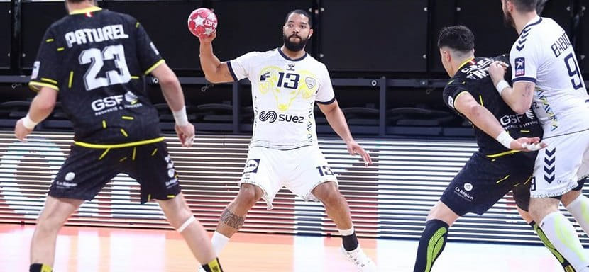 Испания. Бразильский полусредний Тьяго Понсиано сменил французский "Кретей" на "Логроньо"