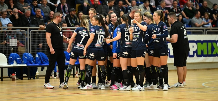 Венгрия. "Мошонмадьяровар" стал вторым участником "финала четырёх" женского турнира
