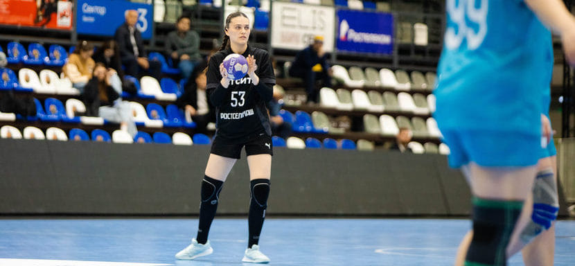 Виола Тулина: "Работать, конечно, есть над чем. Старались выполнить все установки тренеров"