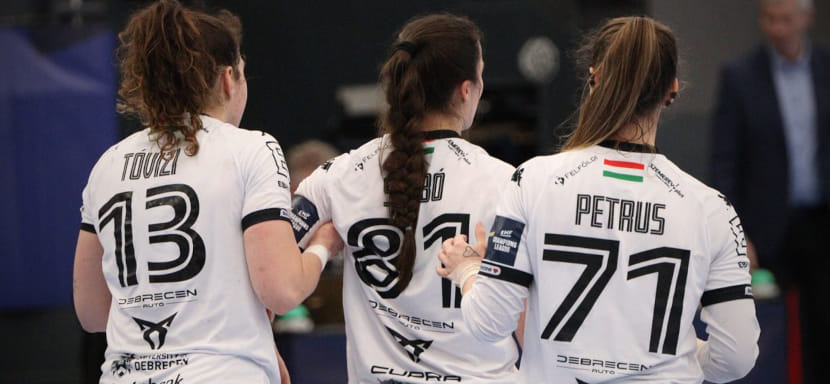 Для разыгрывающей "Дебрецена" Нины Сабо сезон окончен досрочно — у гандболистки очередной разрыв "крестов"