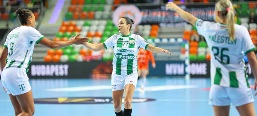 Лига чемпионов Венгерский "Ференцварош" на выезде разгромил польский "Заглембе", хотя к перерыву вёл всего три мяча