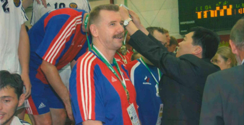 Вячеслав Мешков: "Попробуйте хоть раз поговорить с Максимовым, не нарвавшись на иронию"