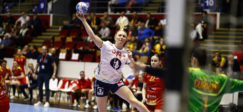 Сборная Норвегии в гостях сокрушила команду Румынии, Турция дома разгромно уступила Венгрии и ещё один результат EHF Euro Cup