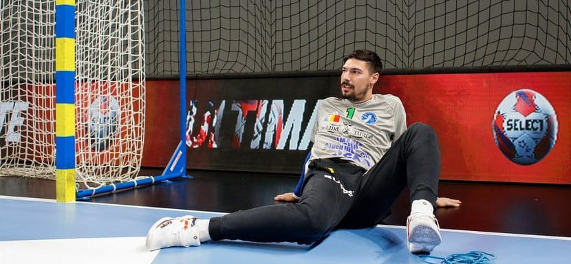 Автором лучшего вратарского спасения в пятом туре Европейской лиги стал Александру Букэтару из "Потайссы" (ВИДЕО)