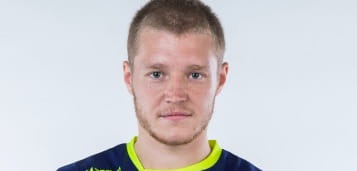 Суперлига. Линейный СКИФа Дмитрий Свистунов восстанавливается поле плановой операции на руке