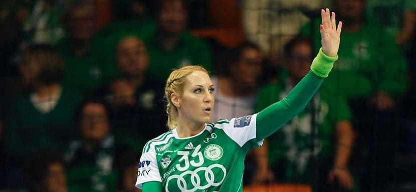Венгрия. 34-летняя правая крайняя Бернадетт Боди покидает "Дьер", с которым четыре раза выигрывала Лигу чемпионов