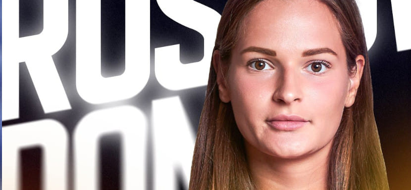 Официально. "Ростов-Дон" подтвердил переход из "Астраханочки" правой полусредней Екатерины Зеленковой. Контракт подписан по схеме "2+1"