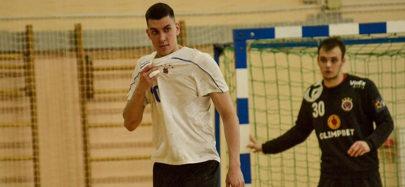 Olimpbet Суперлига. Вадим Ибраков: "Владимир Максимов дал мне шанс проявить себя и попасть в состав лучшей команды страны"