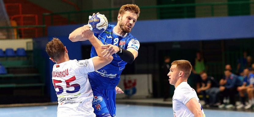 Беларусь. Российский левый полусредний "Бреста" Александр Шкуринский признан лучшим игроком команды в сентябре