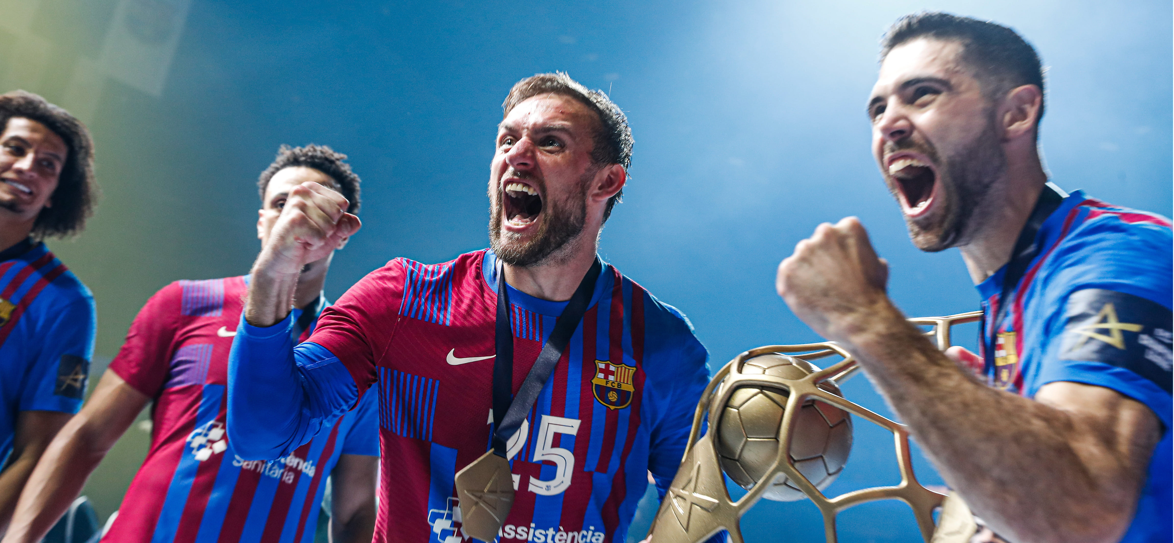 Лига чемпионов. Больше, чем клуб. Секреты успеха "Барсы": бюджет, тренер и расцвет воспитанников