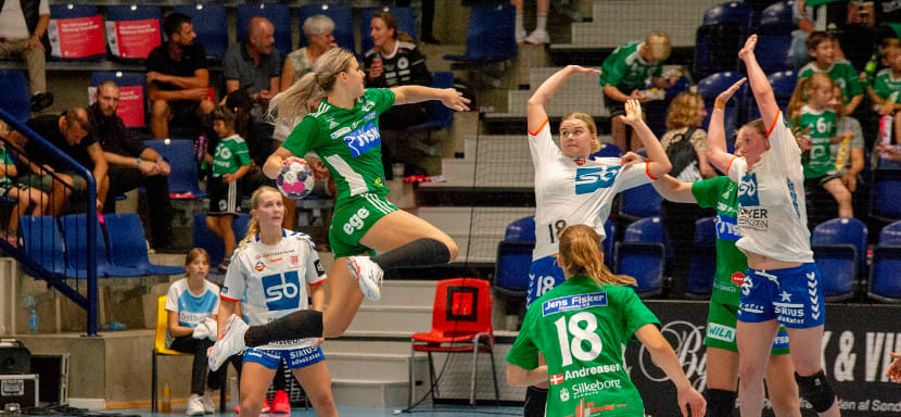 Дания. "Силькеборг" и "Нюкебинг" одержали победы в стартовых матчах шестого тура национального чемпионата