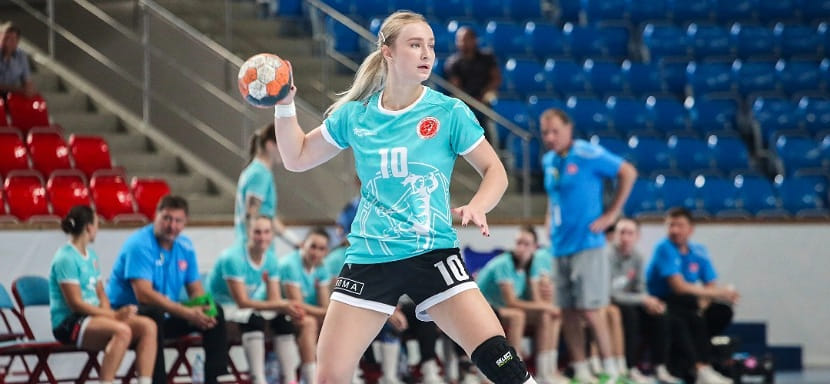 Olimpbet Cуперлига. В единственном матче дня "Астраханочка" дома обыграла "Ладу". Ксения Ильина отличилась 12 раз