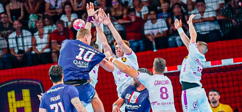 Франция. "Нант" Александр Шкуринского и Ивана Пешича сенсационно обыграл "ПСЖ" и во второй раз стал обладателем Суперкубка страны