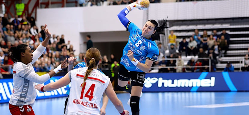 Лига чемпионов. Шесть мячей Кристины Нягу помогли "Бухаресту" обыграть "Битигхайм" в матче 13-го тура женского турнира