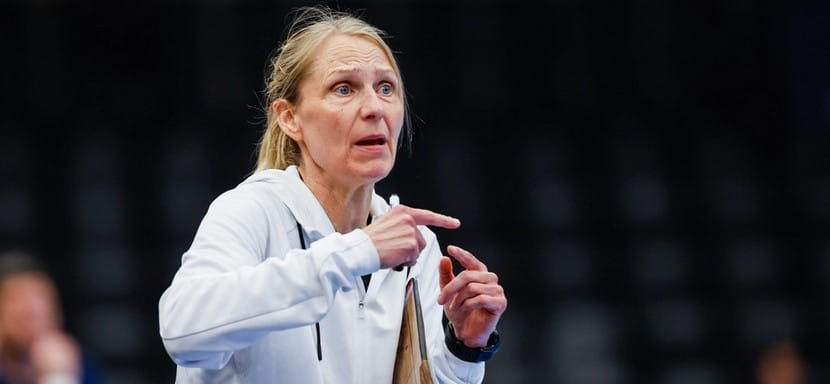 Переход тренера Хелле Томсен из "Нанта" в "Бухарест" возглавил список женских трансферов этого межсезонья по версии ЕГФ