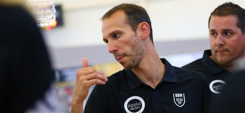 "Брест" и тренерский крест. Лоран Безо ушел, а его преемнику нельзя работать главным в Лиге чемпионов