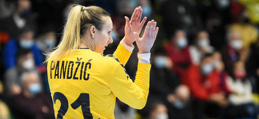 Балканы. Вратарь сборной Словении Амра Панджич сменила "Байя-Маре" на люблянский "Крим"