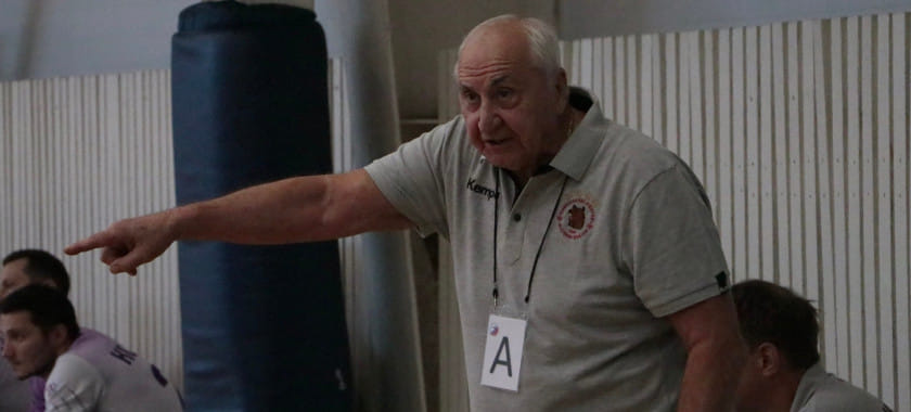 Olimpbet Суперлига. Владимир Максимов: "Радует, что много игроков "Чеховских медведей" вызваны в сборную, хотя для клуба это тяжело" (ВИДЕО)