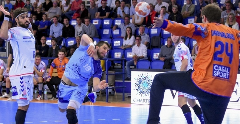 Франция. Российский полусредний "Шартра" Сергей Кудинов вошел в символическую сборную семнадцатого тура чемпионата страны