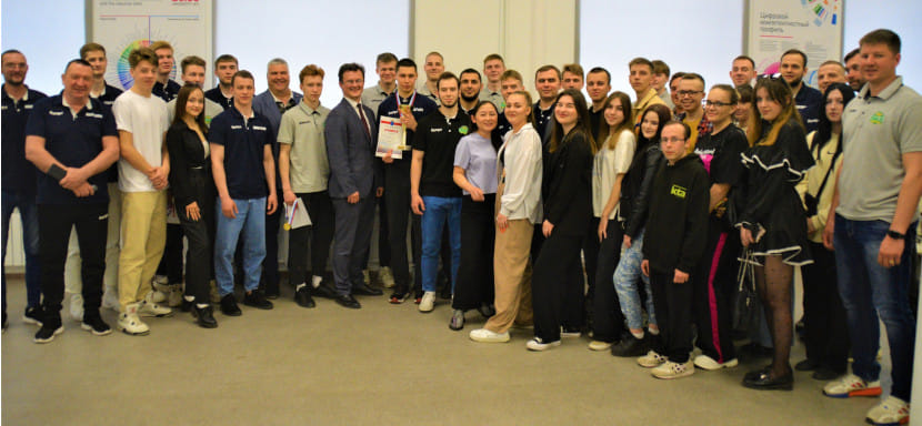 Olimpbet Суперлига. В "Вавиловском университете" прошла встреча гандболистов СГАУ-"Саратова" с болельщиками и студентами