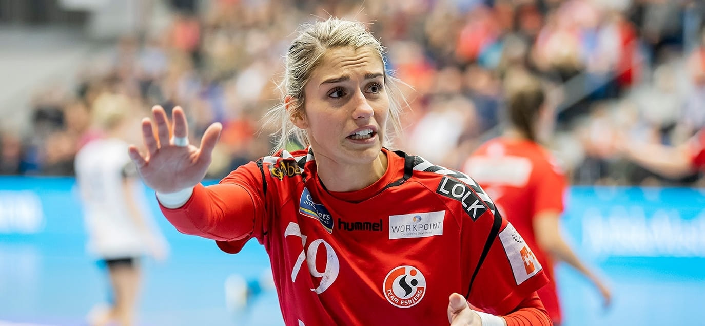 Женские топ-лиги. Крюмбольц и Вейзманн с наградами, Полман с новым контрактом, Головин с камбэком