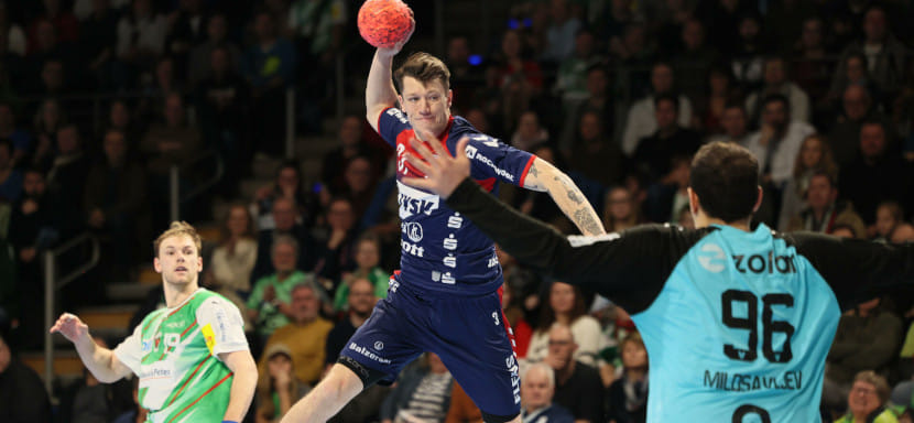 Бундеслига. "Берлин" Киреева сыграл вничью с "Фленсбургом", "Киль" обыграл "Айзенах", "Гамбург" Валиуллина вырвал победу у "Гёппингена"