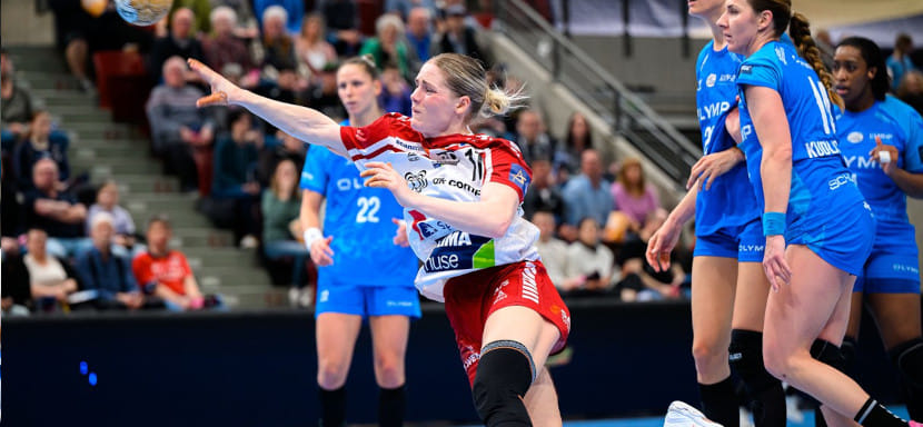 Лига чемпионов. 8 мячей Ксении Смитс помогли "Битигхайму" одолеть в Германии "Икаст". Ответная встреча — 24 марта