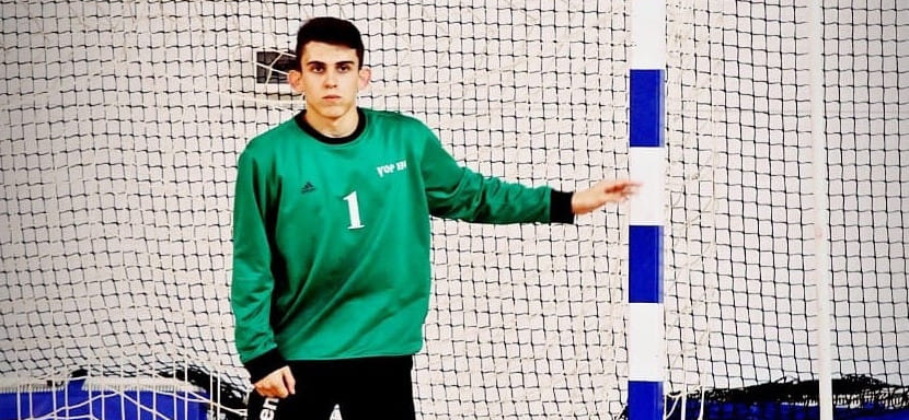 Высшая лига. Казанский "Зилант" объявил о подписании контрактов с линейным Ярославом Чушовым и вратарём Евгением Гордиенко