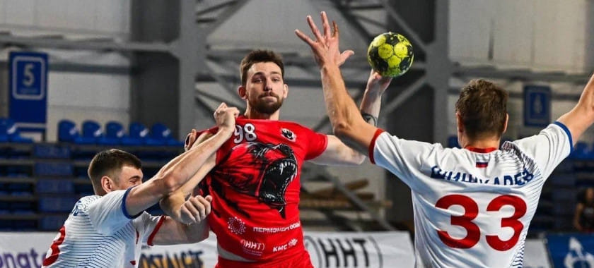 Снова три "медведя" из Перми, единственный легионер Суперлиги, а кто из "Зенита"? Лучшие в ноябре