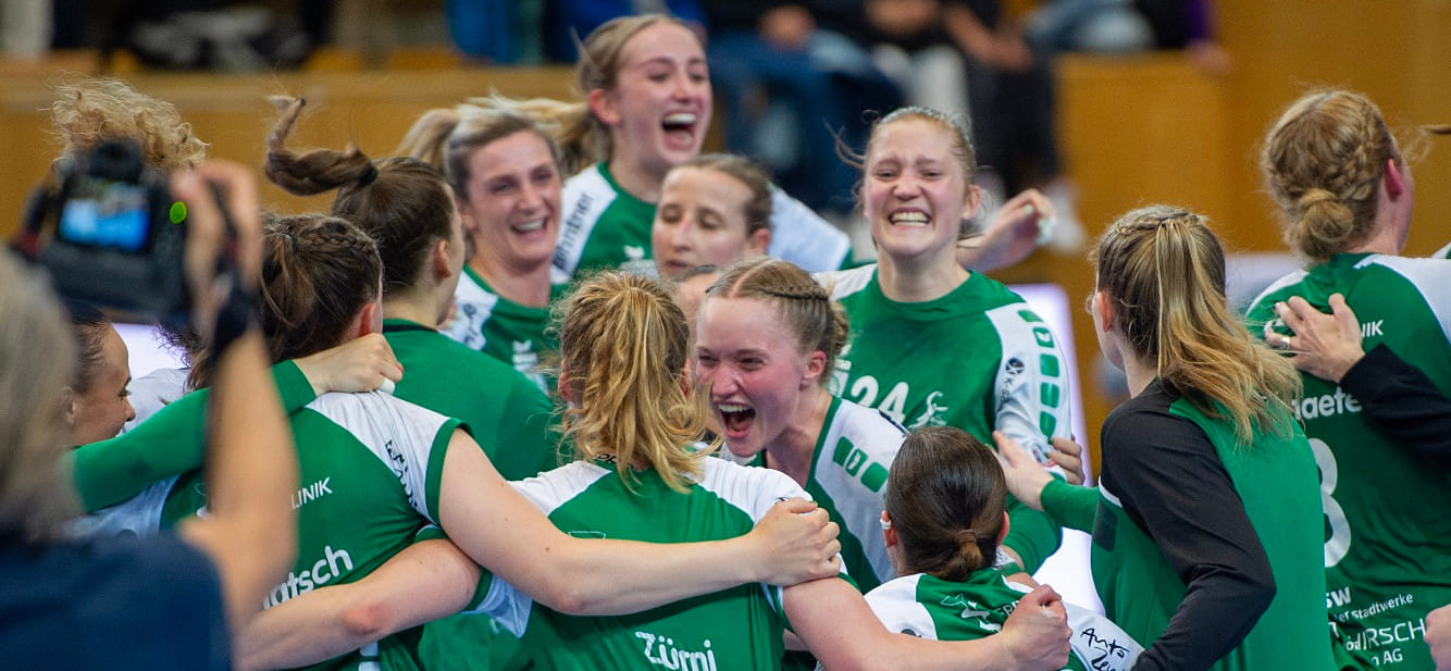 Швейцария. Самый титулованный клуб страны "Брюль" в финальной серии всухую обыграл "Шпоно" и завоевал чемпионский титул