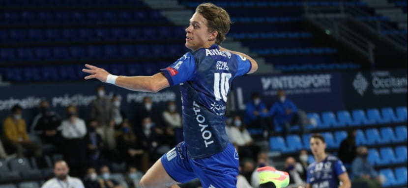 Франция. "Монпелье" обыграл "Истр" и сравнялся в таблице с "ПСЖ". У парижан на два матча меньше