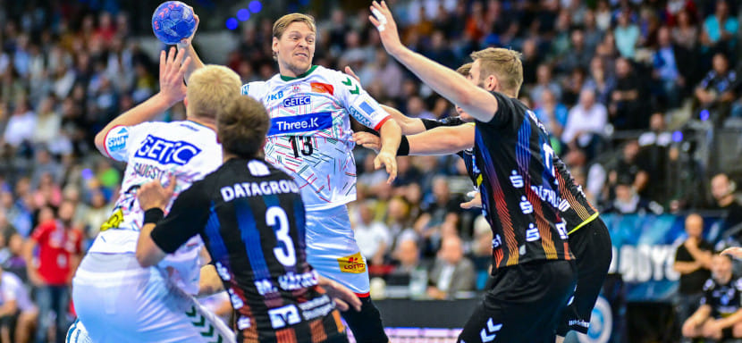 Бундеслига. "Магдебург" крупно обыграл "Бергиш", "Киль" взял верх над "Гёппингеном", "Вецлар" Плюто сыграл вничью со "Штутгартом"