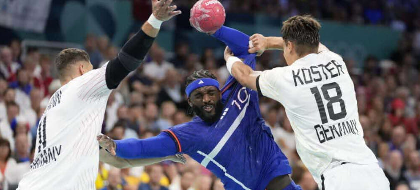 Сегодня определятся все полуфиналисты ЧЕ-2026. Германия сыграет с Францией, Словения — с Исландией, Хорватия — с Венгрией и ещё 3 матча