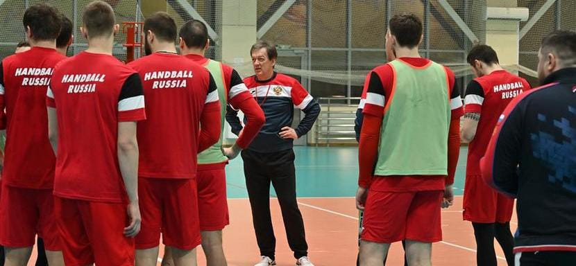 Главный тренер мужской сборной России Велимир Петкович пригласил на июльскую тренировочную сессию в Звенигороде 22 игроков