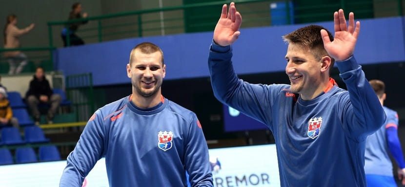 Беларусь. Голкипер Денис Заболотин и левый крайний БГК Андрей Юринок стали героями нового выпуска Emoji Show (ВИДЕО)