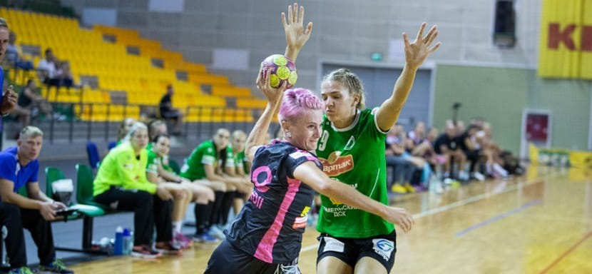 Польша. Украинская полусредняя Олеся Парандий заключила контракт с "Яролсавом"