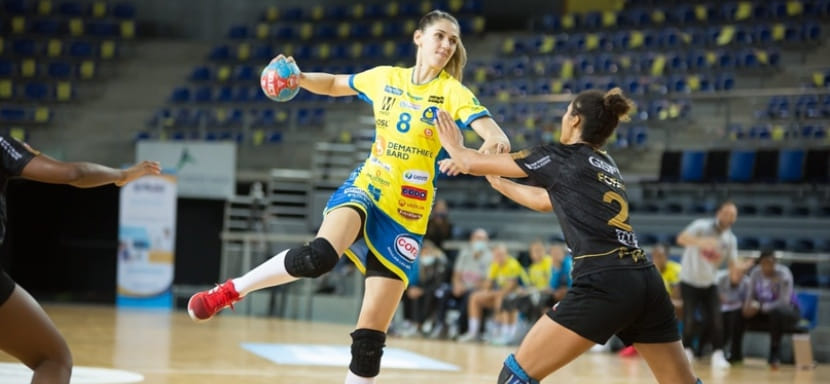 Звонок звезде. Чамила Мичиевич из Меца: "Ростов" — сильный соперник. Мне нравится, как он играет"