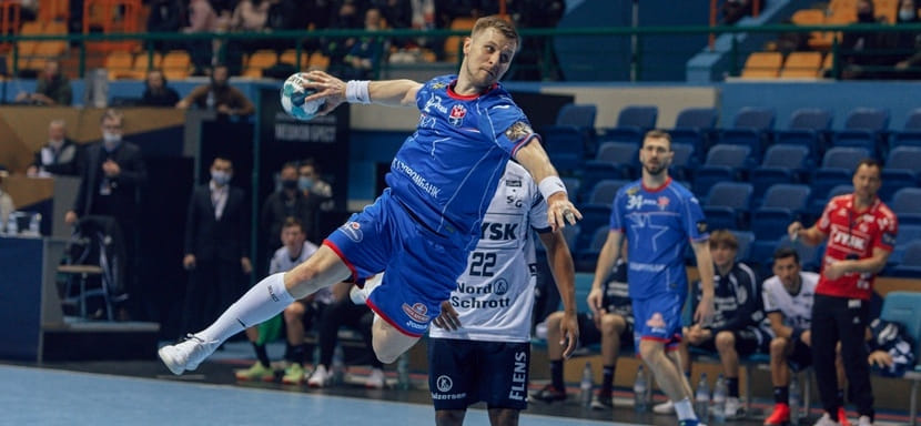 Лига чемпионов. Артем Сельвесюк: "Сделали много потерь, плюс во втором тайме не забили несколько мячей стопроцентных" (ВИДЕО)