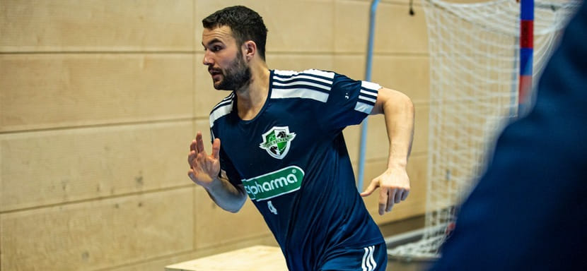 Бундеслига. 31-летний линейный "Ганновера" Бастиан Рошек из-за разрыва крестообразной связки колена пропустит остаток сезона