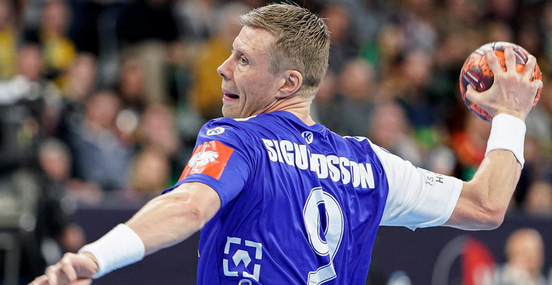 Гудьон-Валур Сигурдссон, недавно завершивший карьеру, стал главным тренером немецкого "Гуммерсбаха" из второй бундеслиги