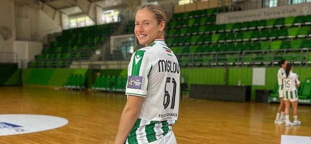 Экс-игрок ЦСКА в одном клубе с Вяхиревой, а Маслова меняет пятую страну. Топ-10 трансферов Европы