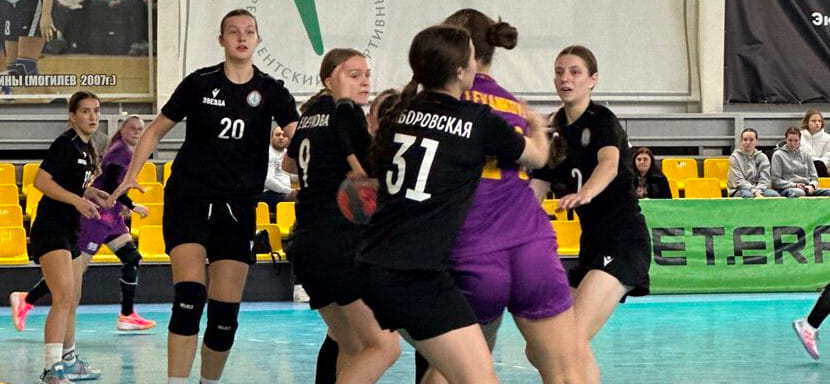 БНТУ-БелАЗ, "Гомель" и "Городничанка" одержали разгромные победы. "Звезда" вырвала минимальную победу у "Берестья"