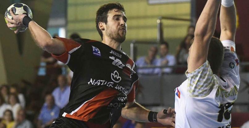 Бундеслига. Испанский левый полусредний Карлос Молина перейдет из "Магдебурга" в "Бенфику"